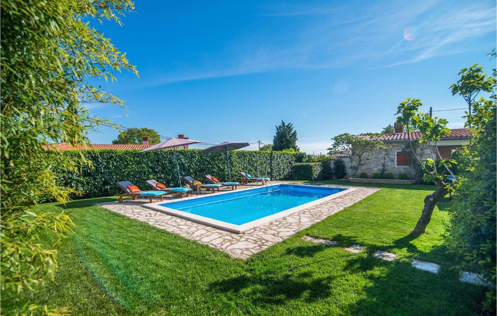 Holiday home Petric